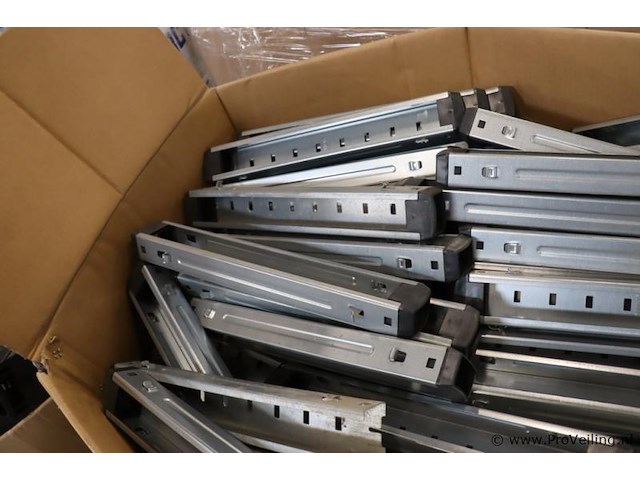 Partij montagemateriaal/profielen t.b.v. zonnepanelen - afbeelding 2 van  4