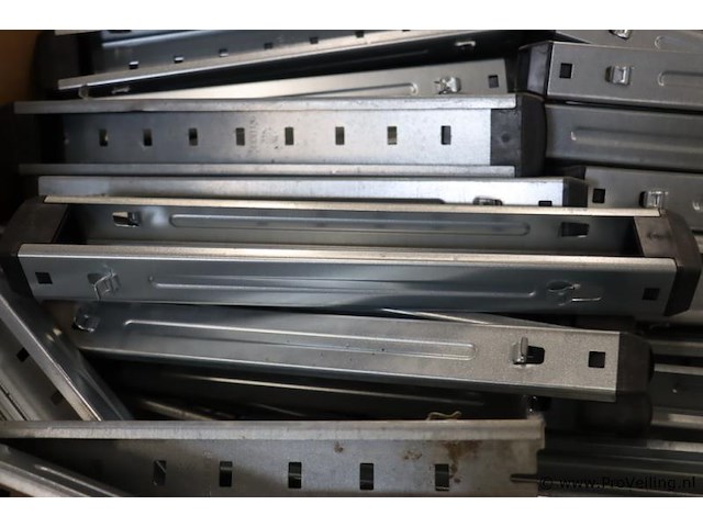 Partij montagemateriaal/profielen t.b.v. zonnepanelen - afbeelding 4 van  4