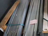Partij montagemateriaal/profielen t.b.v. zonnepanelen - afbeelding 2 van  3