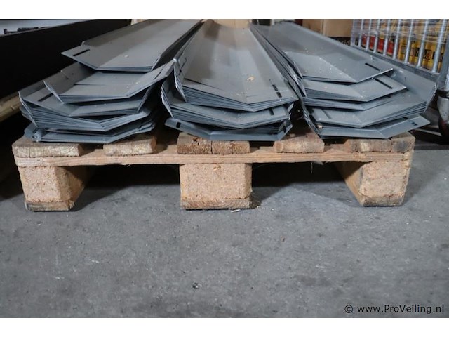 Partij montagerails t.b.v. zonnepanelen - afbeelding 2 van  5