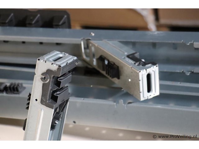 Partij montagerails t.b.v. zonnepanelen - afbeelding 3 van  5