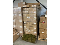 Partij moss flat 2kg per doos (39x) - afbeelding 2 van  3