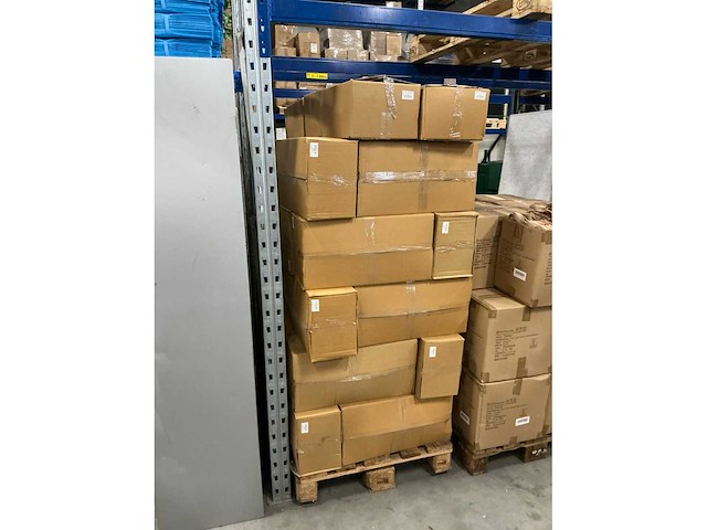 Partij moss flat 2kg per doos (39x) - afbeelding 2 van  3