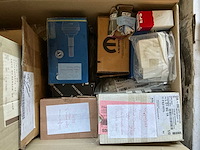 Partij motor onderdelen - afbeelding 6 van  6