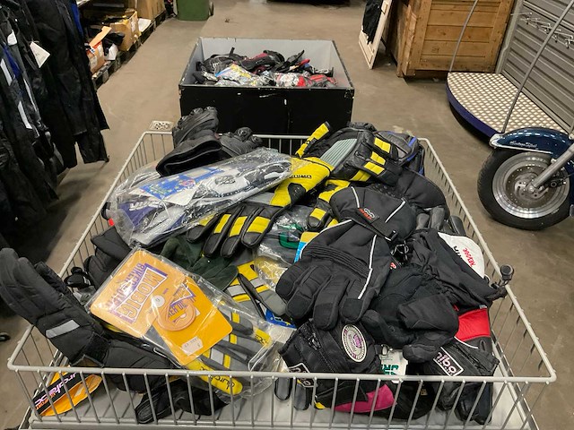 Partij motorhandschoenen - afbeelding 6 van  8