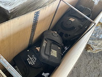 Partij motorkappen - buitenboordmotor - afbeelding 2 van  6