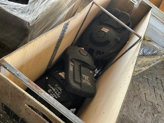 Partij motorkappen - buitenboordmotor - afbeelding 3 van  6