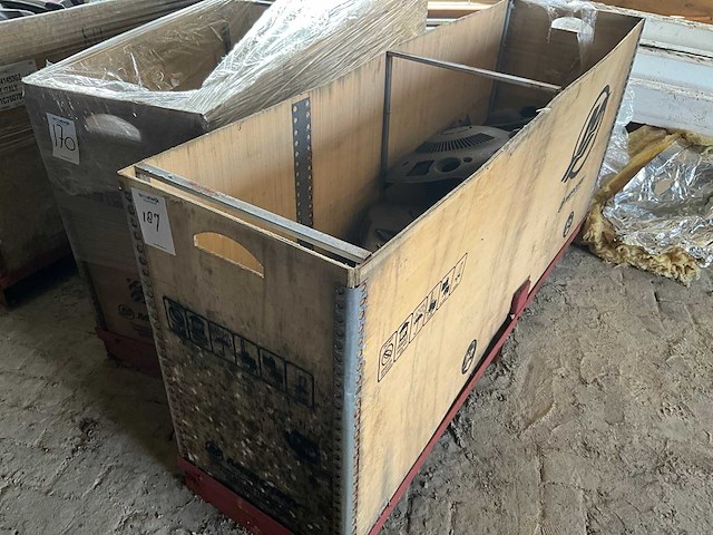 Partij motorkappen - buitenboordmotor - afbeelding 6 van  6