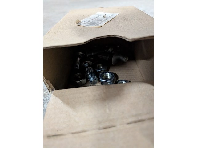 Partij motoronderdelen - afbeelding 2 van  20