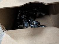 Partij motoronderdelen - afbeelding 2 van  20