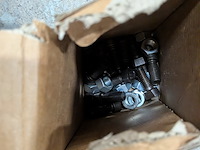 Partij motoronderdelen - afbeelding 6 van  20