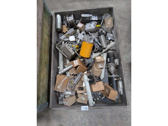 Partij motoronderdelen - afbeelding 12 van  20