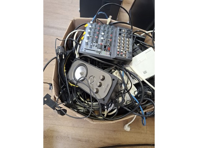 Partij multimedia - afbeelding 5 van  13