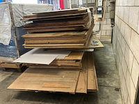 Partij multiplex plaatmateriaal - afbeelding 1 van  4