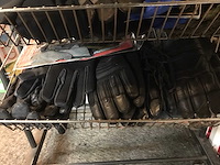 Partij mutsen en handschoenen - afbeelding 5 van  5