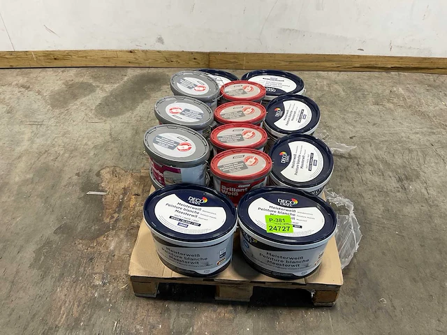 Partij muur-, plafond- en silicaatmuurverf - afbeelding 1 van  13