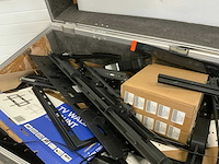 Partij muurbeugels in flightcase - afbeelding 3 van  8