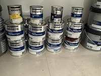 Partij muurverf en diverse toebehoren sikkens en veveo, alphatex en projecttex - afbeelding 2 van  4