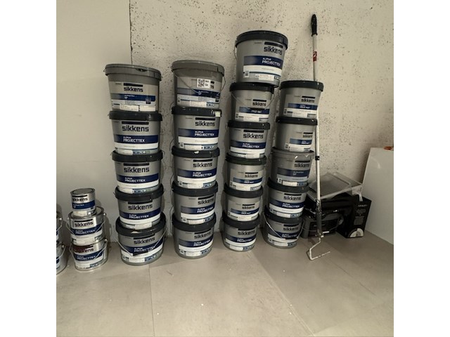 Partij muurverf en diverse toebehoren sikkens en veveo, alphatex en projecttex - afbeelding 3 van  4