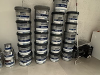 Partij muurverf en diverse toebehoren sikkens en veveo, alphatex en projecttex - afbeelding 3 van  4