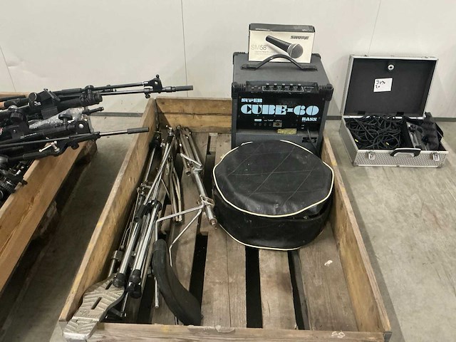 Partij muziekapparatuur - afbeelding 7 van  9