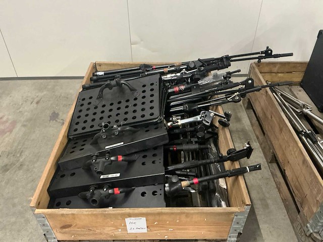 Partij muziekapparatuur - afbeelding 8 van  9