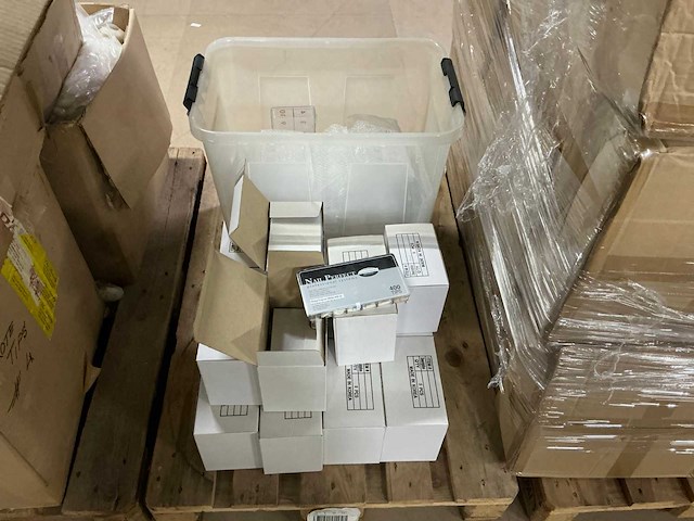 Partij nagelaccessoires - afbeelding 5 van  29