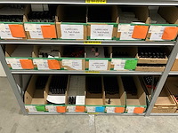 Partij nagellak en diversen - afbeelding 11 van  22