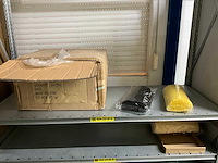 Partij nagellak en diversen - afbeelding 12 van  22