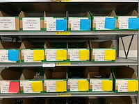 Partij nagellak en diversen - afbeelding 21 van  22