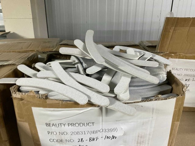 Partij nagelproducten en divers - afbeelding 4 van  6