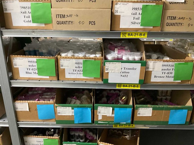 Partij nagelproducten - afbeelding 3 van  8