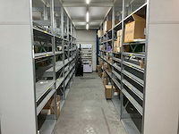 Partij nagelproducten - afbeelding 1 van  13