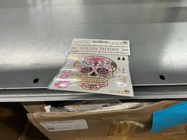 Partij nagelproducten - afbeelding 7 van  13