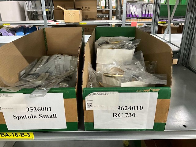 Partij nagelproducten - afbeelding 8 van  27