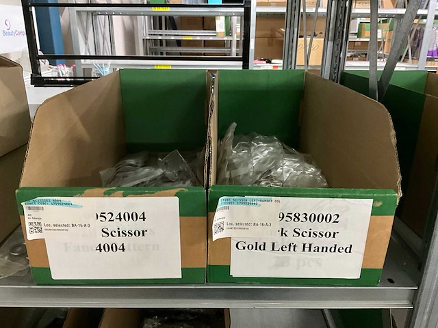 Partij nagelproducten - afbeelding 12 van  27