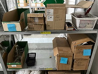 Partij nagelproducten - afbeelding 13 van  27