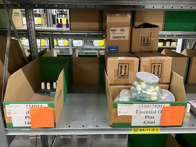 Partij nagelproducten - afbeelding 7 van  7