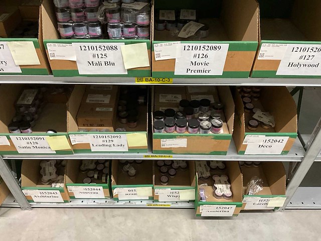 Partij nagelproducten - afbeelding 4 van  18