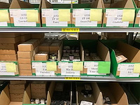 Partij nagelproducten - afbeelding 6 van  18