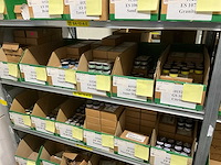 Partij nagelproducten - afbeelding 9 van  18