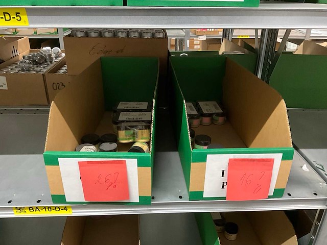 Partij nagelproducten - afbeelding 15 van  18