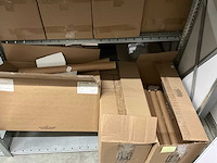 Partij nagelproducten - afbeelding 8 van  23