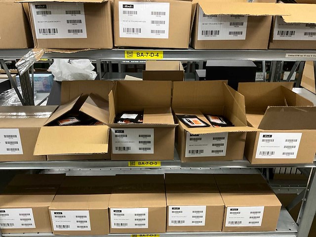 Partij nagelproducten - afbeelding 15 van  23