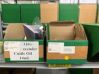 Partij nagelproducten - afbeelding 18 van  23