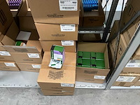 Partij nagelproducten - afbeelding 21 van  23