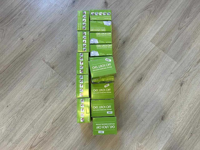 Partij nagelspullen - afbeelding 1 van  2