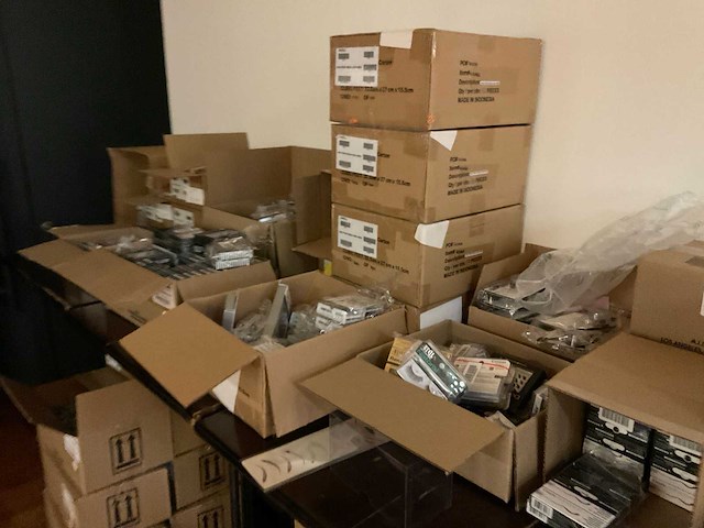 Partij nagelverzorging en wimpers - afbeelding 6 van  19