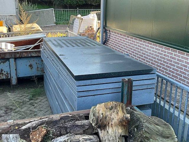 Partij natuursteen stapel elementen (ca. 18 m3) - afbeelding 7 van  8
