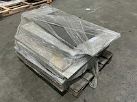 Partij natuursteen - afbeelding 1 van  7